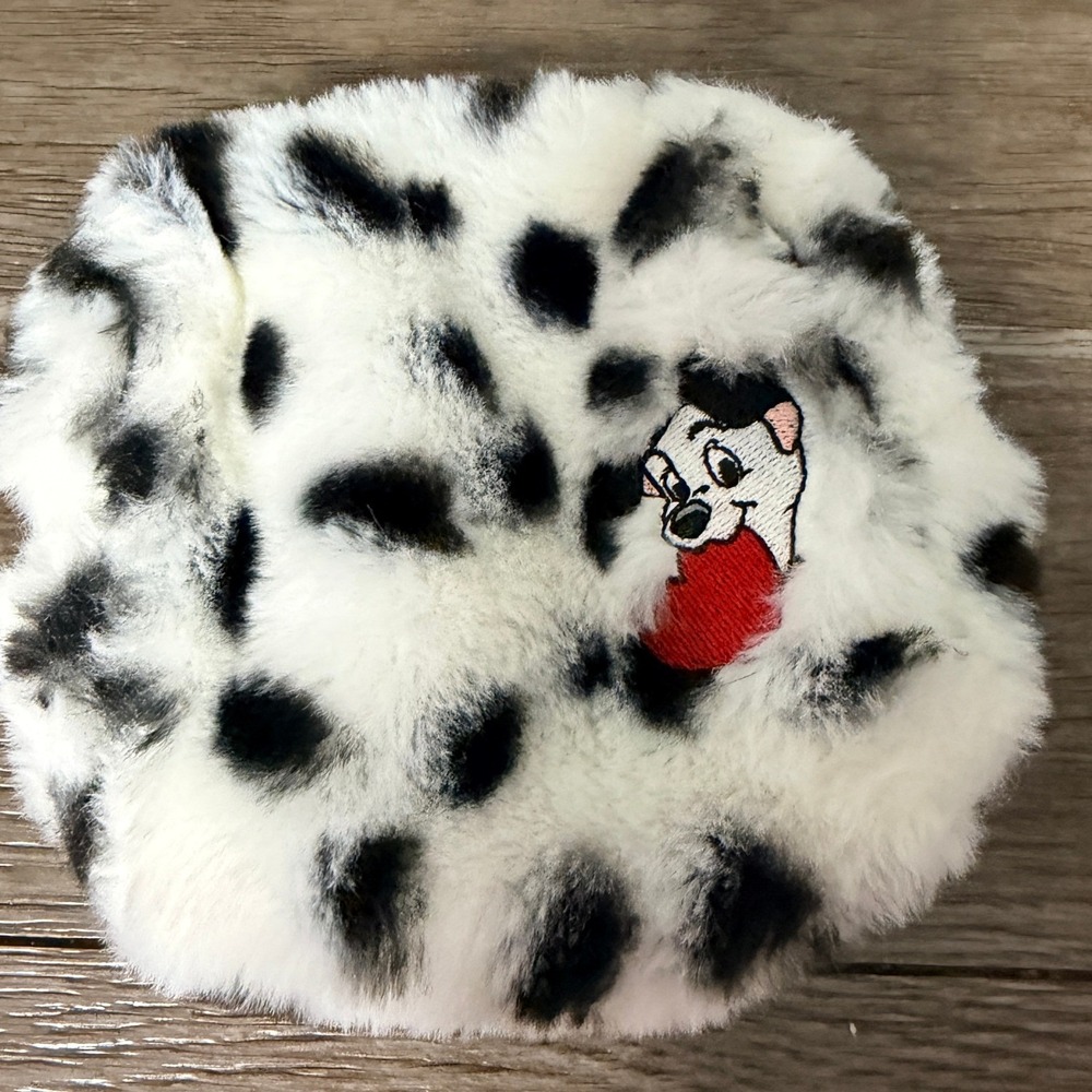 Disney 101 Dalmatians Uniqlo Plush Faux Fur Pouch Spotted Puppy Heart